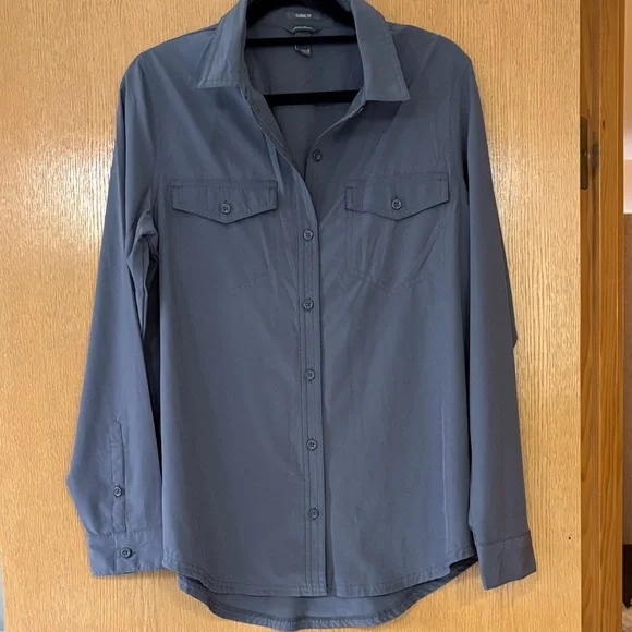 Eddie Bauer Women's Gray Button Down Shirt-S - Picture 1 of 8
